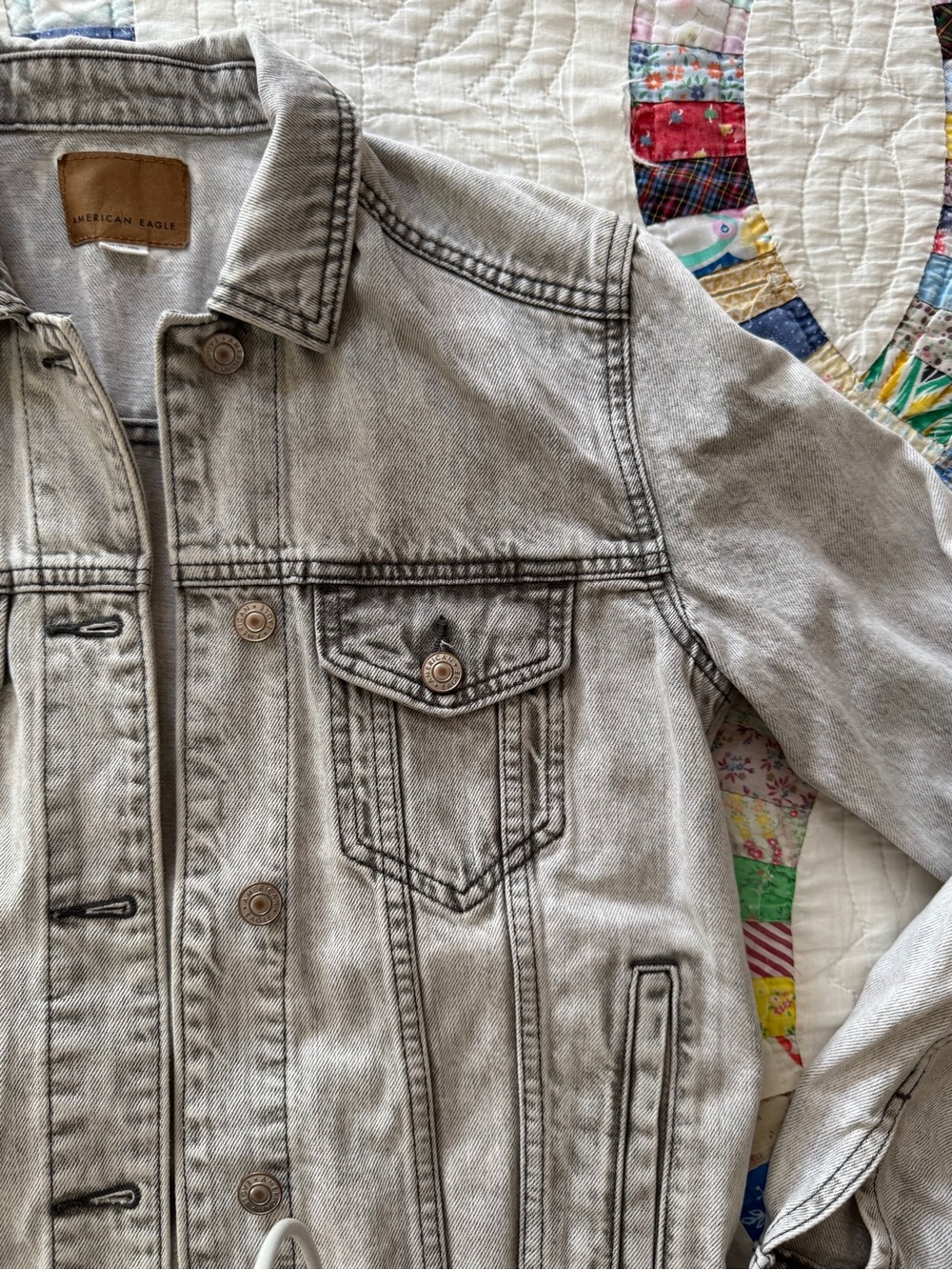 American Eagle Light Gray Denim Jacket Size XS